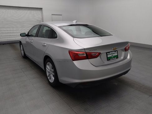 Used 2018 Chevrolet Malibu LT w/ Leather Package FWD image 5