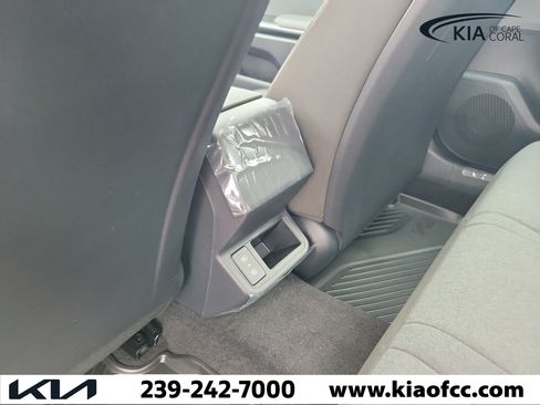 New 2026 Kia K4 FWD image 12