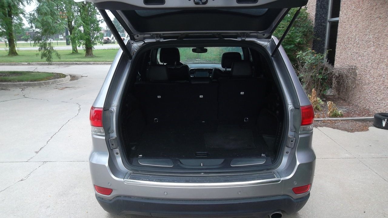 Used 2019 Jeep Grand Cherokee Limited RWD image 15