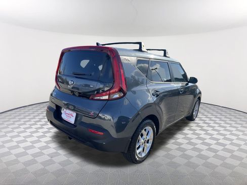 Used 2021 Kia Soul S image 16