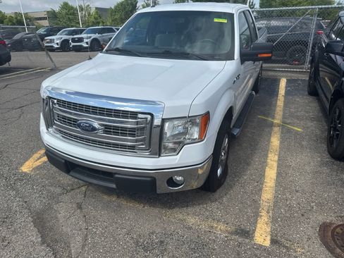 Used 2014 Ford F150 XLT w/ XLT Chrome Package RWD image 1