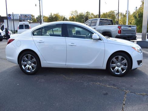 Used 2016 Buick Regal Premium w/ Driver Confidence Package #1 image 4