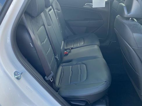 Certified 2026 Kia Sportage SX AWD/4WD image 28