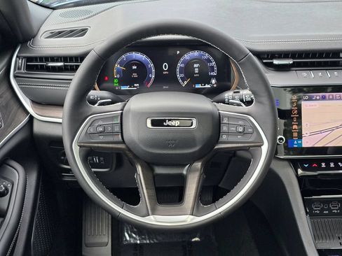 New 2026 Jeep Grand Cherokee L Limited AWD/4WD image 7