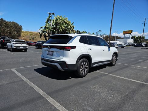 Certified 2025 Volkswagen Tiguan S image 5