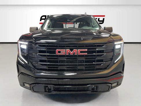 Used 2024 GMC Sierra 1500 Elevation AWD/4WD image 2