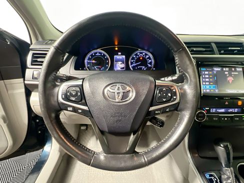 Used 2016 Toyota Camry XLE w/ Advanced Technology Package FWD image 17