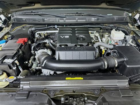 Used 2023 Nissan Frontier Pro-X w/ Pro Convenience Package image 9