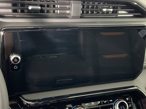 Used 2025 GMC Sierra 1500 AT4 w/ Technology Package image 37