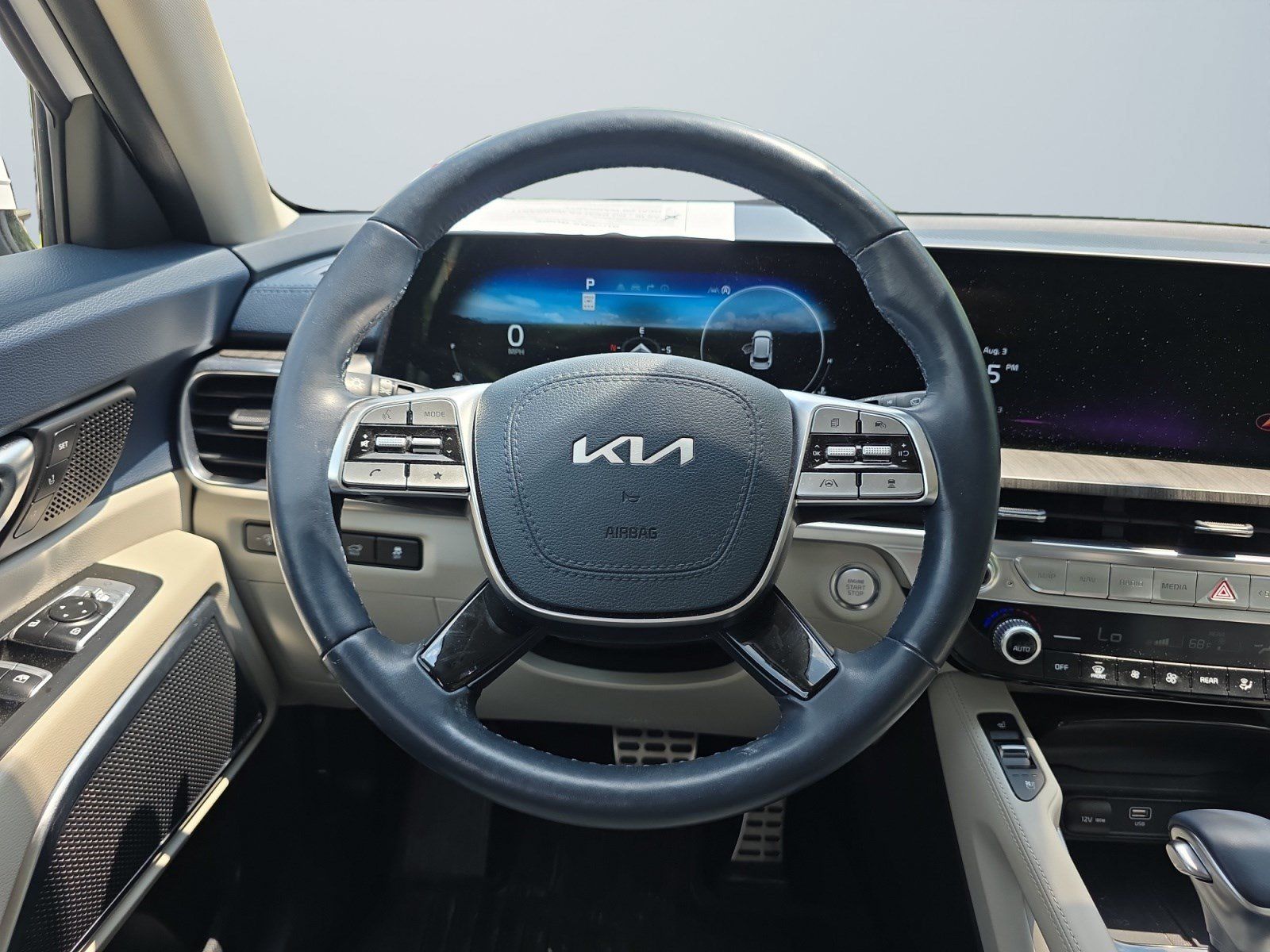 Used 2024 Kia Telluride SX w/ Towing Package AWD/4WD image 14