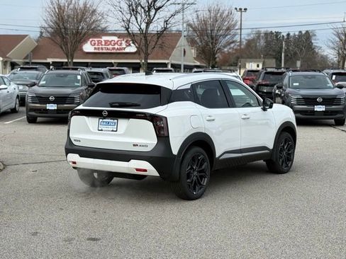 New 2026 Nissan Kicks SR w/ SR Premium Package image 5