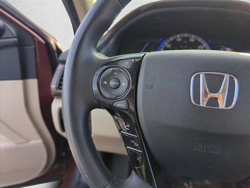 Used 2017 Honda Accord EX-L image 13