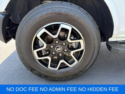 Used 2024 Ford Bronco Outer Banks AWD/4WD image 29