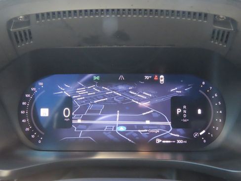 Used 2026 Volvo XC60 B5 Core w/ Protection Package Premier image 4