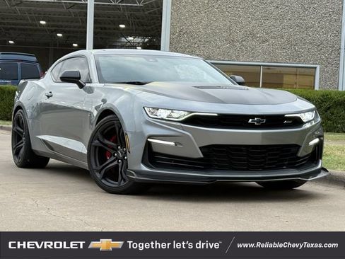 Used 2023 Chevrolet Camaro SS RWD image 2