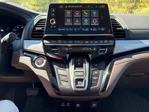 New 2026 Honda Odyssey Touring image 23