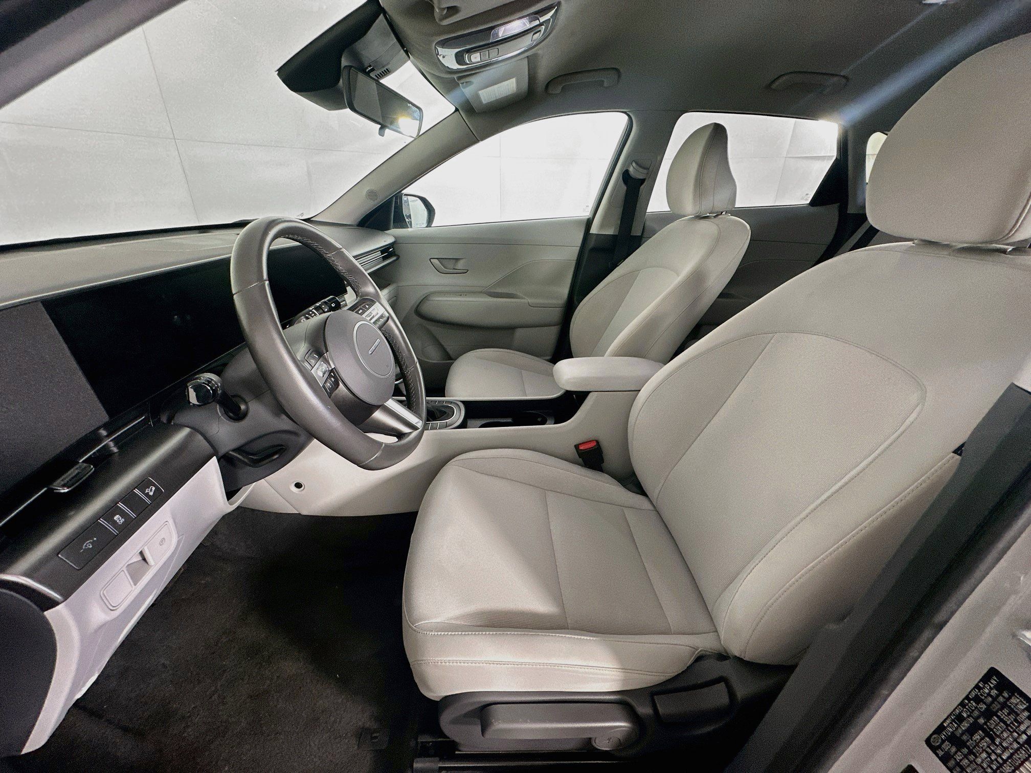 Used 2026 Hyundai Kona SEL Sport FWD image 13