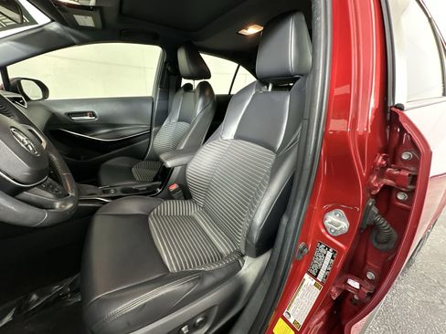 Used 2021 Toyota Corolla XSE image 15