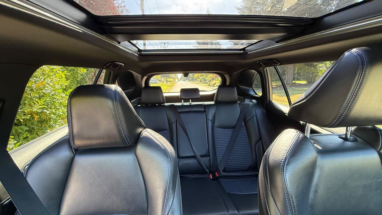 Used 2021 Toyota RAV4 XSE AWD/4WD image 19