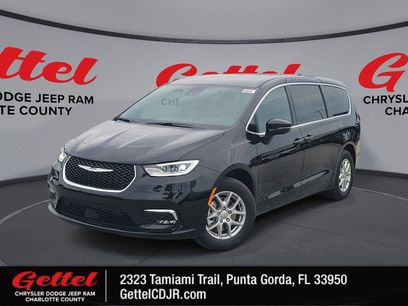 New 2026 Chrysler Pacifica Select