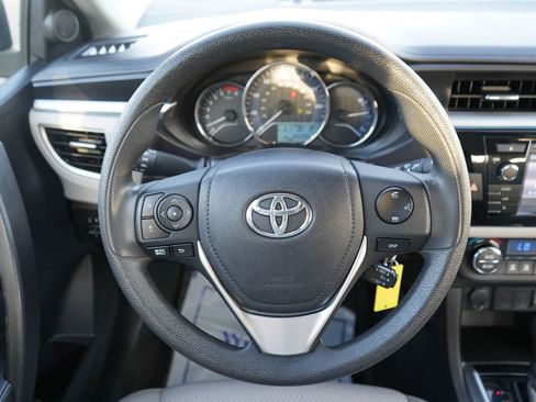 Used 2014 Toyota Corolla LE image 16