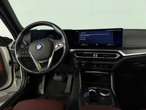 Used 2023 BMW i4 eDrive35 w/ Premium Package image 13