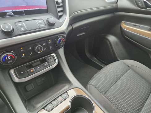 Used 2021 GMC Acadia SLE w/ Elevation Edition AWD/4WD image 13