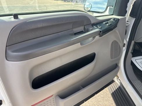Used 2001 Ford F250 4x4 SuperCab Super Duty image 17