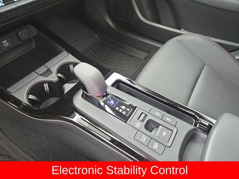New 2026 Toyota Prius Plug-In Hybrid FWD image 21