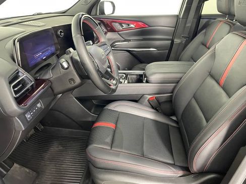 Used 2024 Chevrolet Traverse RS w/ LPO, Floor Liner Package AWD/4WD image 2