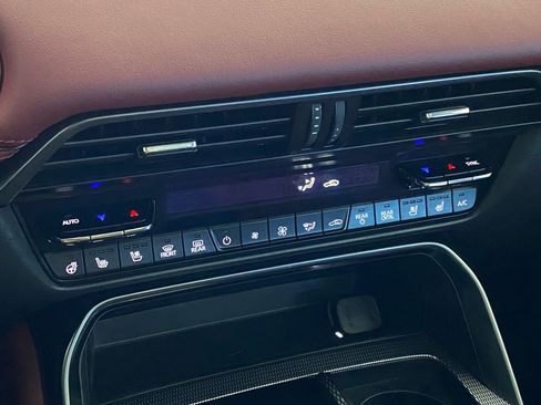 Used 2025 MAZDA CX-70 Plug-In Hybrid w/ Premium Plus image 29