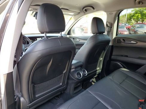 Used 2018 Alfa Romeo Stelvio Ti image 17