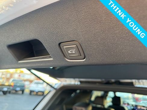 New 2026 Chevrolet Traverse High Country image 14