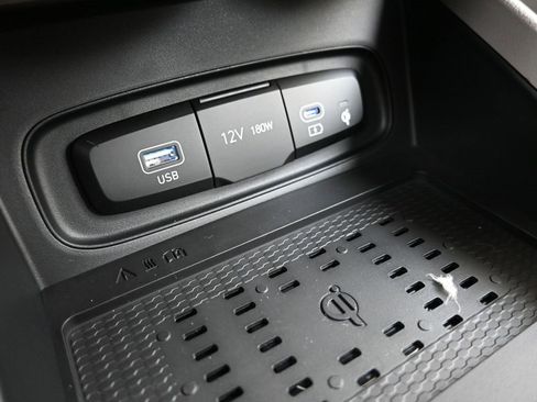 New 2026 Hyundai Venue SEL image 33