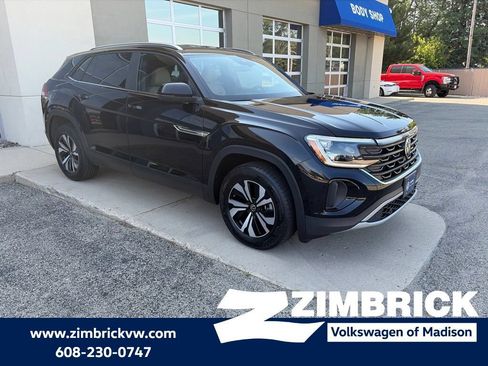 Certified 2026 Volkswagen Atlas Cross Sport SE AWD/4WD image 1