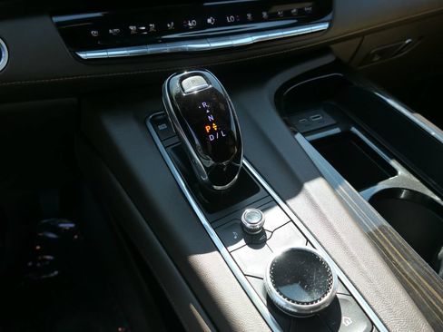 Used 2022 Cadillac Escalade Sport w/ Touring Package AWD/4WD image 22