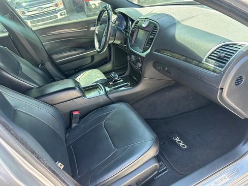 Used 2014 Chrysler 300 C image 14