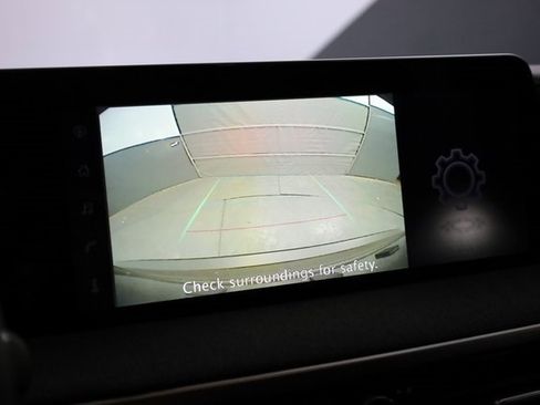 Used 2025 Nissan Kicks SV image 18