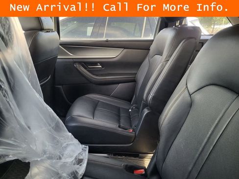 Used 2024 MAZDA CX-90 Plug-In Hybrid w/ Premium Pkg AWD/4WD image 11
