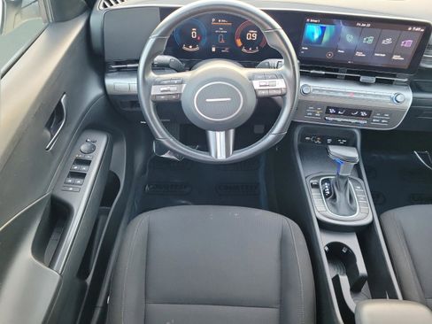 Used 2024 Hyundai Kona SEL image 13