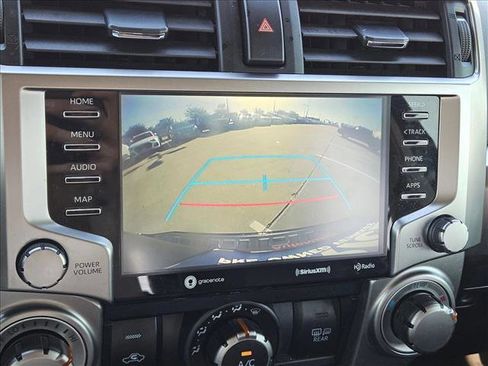 Used 2020 Toyota 4Runner SR5 Premium image 13