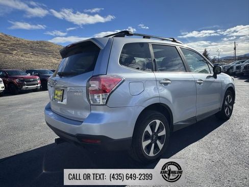 Used 2017 Subaru Forester 2.5i Premium w/ All-Weather Package image 4