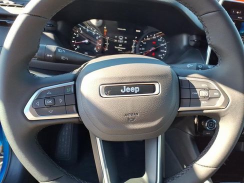 New 2026 Jeep Compass Latitude image 12
