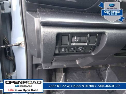 Used 2022 Subaru Crosstrek 2.5i Sport w/ Moonroof Package image 15