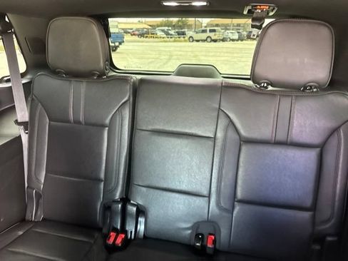 Used 2022 Chevrolet Tahoe RST w/ Luxury Package RWD image 26