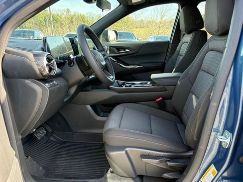 New 2026 Chevrolet Equinox LT image 4