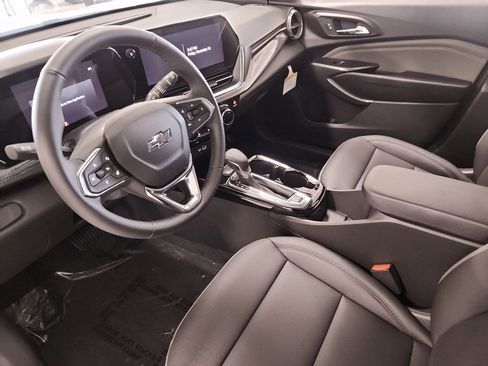 Used 2026 Chevrolet Trax ACTIV image 16