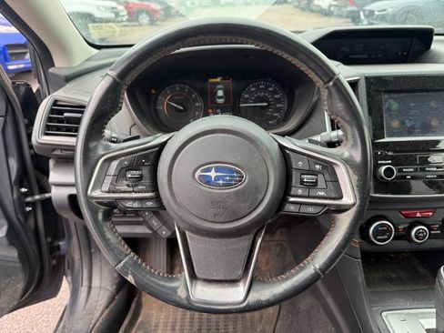 Used 2020 Subaru Crosstrek 2.0i Premium w/ Moonroof Package 2 AWD/4WD image 9