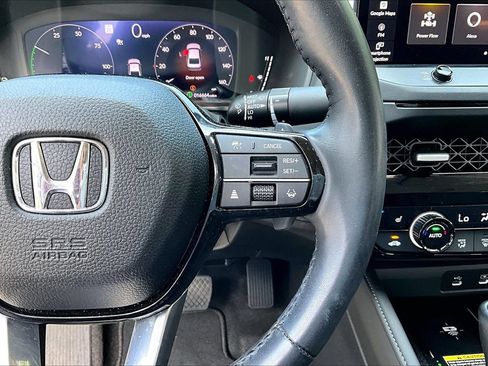 Used 2024 Honda Accord Touring image 11