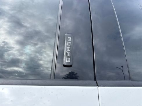 Used 2022 Ford F250 Lariat w/ Lariat Value Package image 34